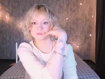 Mariamilkis Chaturbate stream image from January 25, 2026