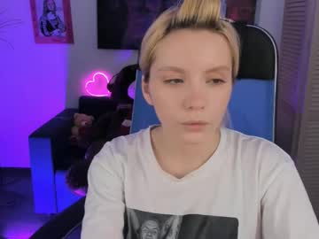 Aurorawrenfield Chaturbate stream image from January 26, 2026