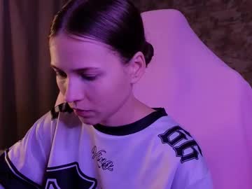 Small_Emma0 Chaturbate stream image from January 26, 2026