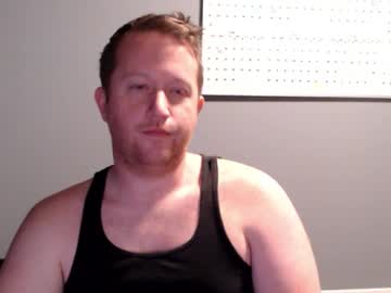 Beefystr8guy Chaturbate stream image from January 26, 2026