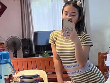 Uxie_Mew Chaturbate stream image from January 26, 2026
