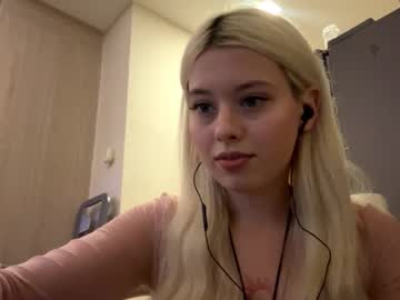 Meridethgoldsworthy Chaturbate stream image from January 26, 2026