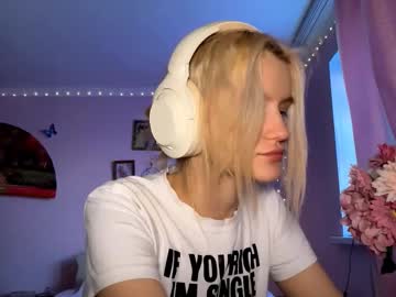Robbimckoy Chaturbate stream image from January 26, 2026