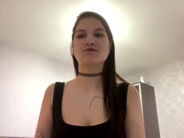 Vivienneannett Chaturbate stream image from January 26, 2026
