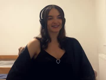Dennisethuman Chaturbate stream image from January 26, 2026