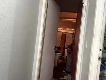 Bluntmanswife Chaturbate stream image from January 26, 2026