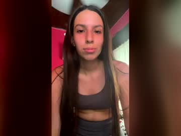 Juicycloe Chaturbate stream image from January 26, 2026