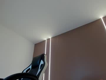 Zoee_Zi Chaturbate stream image from January 26, 2026