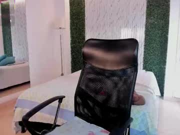 Victoria_Mooree Chaturbate stream image from January 26, 2026