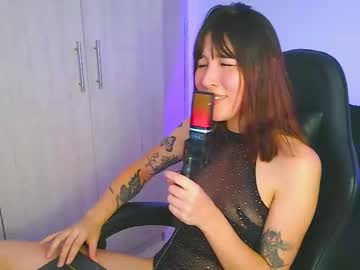 Yulienne Chaturbate stream image from January 26, 2026