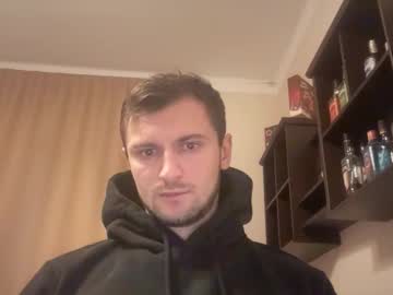 Laric19 Chaturbate stream image from January 27, 2026