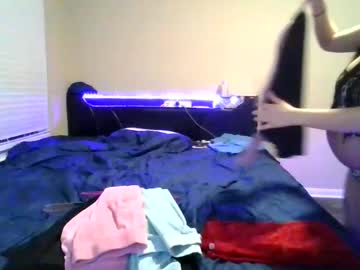 Pinkberrybxch Chaturbate stream image from January 27, 2026