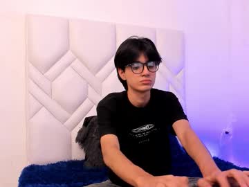 Noahtwink18 Chaturbate stream image from January 27, 2026
