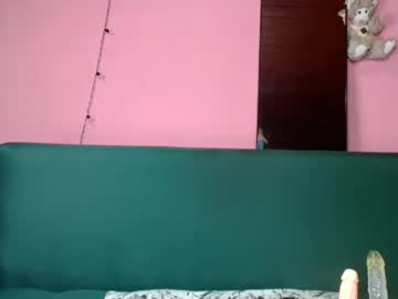 Alicaxart Chaturbate stream image from January 27, 2026