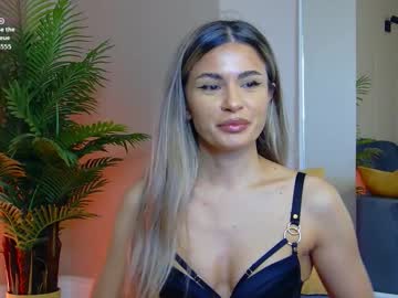 Avrillcyrux Chaturbate stream image from January 27, 2026