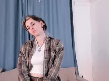 Ingachaudoin Chaturbate stream image from January 27, 2026