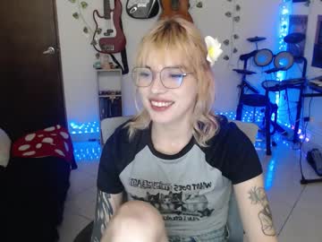 Lovely_Cass Chaturbate stream image from January 27, 2026