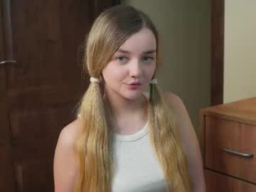Ettamakel Chaturbate stream image from January 27, 2026