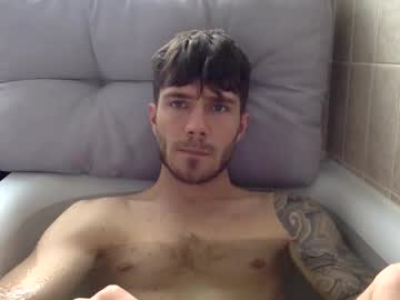 Luisbadx Chaturbate stream image from January 27, 2026