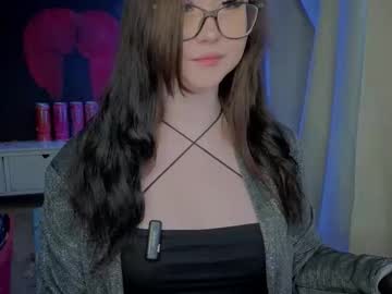 Lilhornyprincess Chaturbate stream image from January 27, 2026