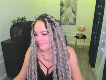 Samanthareider Chaturbate stream image from January 27, 2026