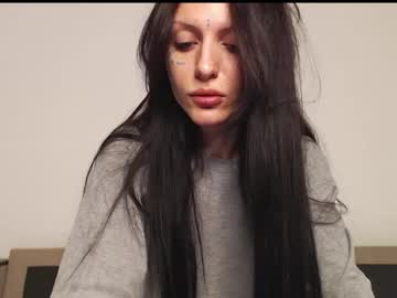 Kkarinatee Chaturbate stream image from January 27, 2026