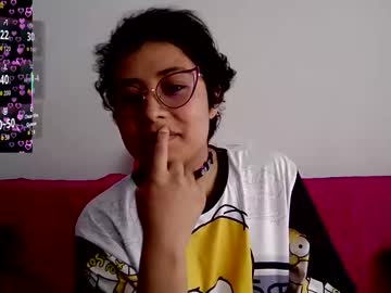 Juliexxxxtasy Chaturbate stream image from January 27, 2026