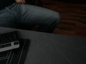 Hollymollysucker Chaturbate stream image from January 27, 2026