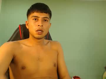 Danielitopapii Chaturbate stream image from January 27, 2026