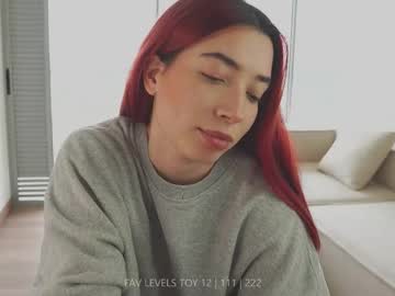 Dearnina Chaturbate stream image from January 27, 2026