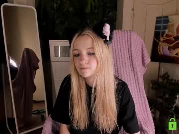 Stella_Blair Chaturbate stream image from January 27, 2026