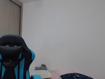 Emily_Mikelhot Chaturbate stream image from January 27, 2026
