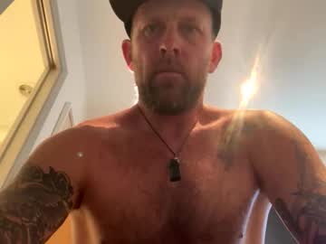 Wetjohny Chaturbate stream image from January 27, 2026