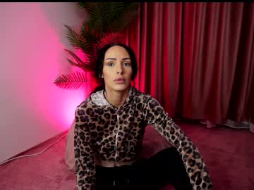 Evyymoon Chaturbate stream image from January 27, 2026