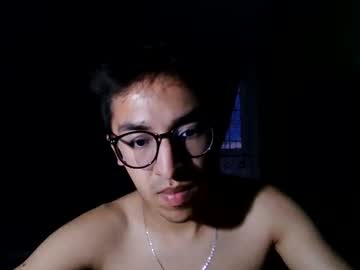 Aleexrune Chaturbate stream image from January 28, 2026