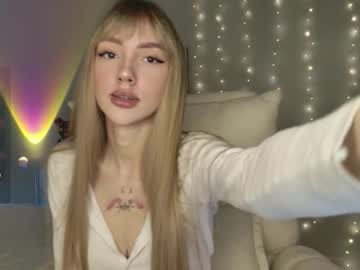 Lunainnk Chaturbate stream image from January 28, 2026