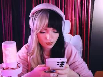 Avi_Nile Chaturbate stream image from January 28, 2026