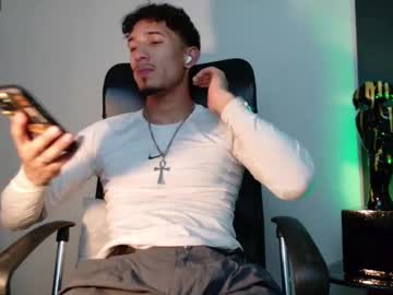 Rafaelstone Chaturbate stream image from January 28, 2026