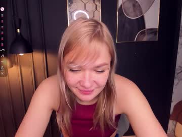Bella_Cosmos Chaturbate stream image from January 28, 2026
