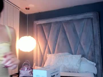 Mariana_Kalo Chaturbate stream image from January 28, 2026