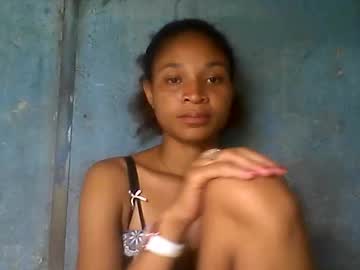 Aniclaire Chaturbate stream image from January 28, 2026