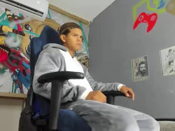 Jeffry_Wolvess Chaturbate stream image from January 28, 2026