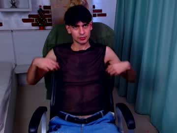 Nixongale Chaturbate stream image from January 28, 2026