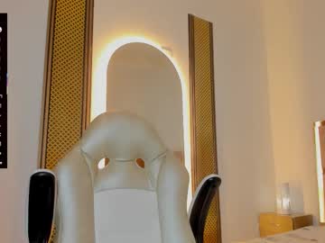 Elsa69dreams Chaturbate stream image from January 28, 2026