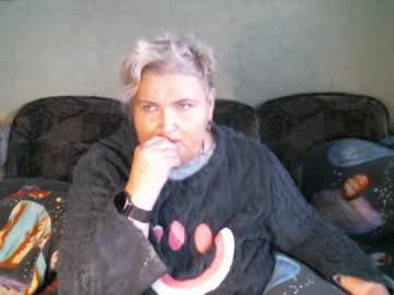 Lanacat555 Chaturbate stream image from January 28, 2026