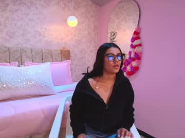 Lovely_Julls Chaturbate stream image from January 28, 2026