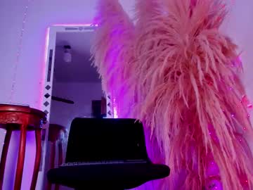 Tiffanyy_Deluxe Chaturbate stream image from January 28, 2026