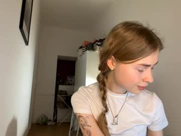 Meghannaprill Chaturbate stream image from January 28, 2026