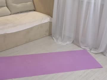 Asienna Chaturbate stream image from January 28, 2026