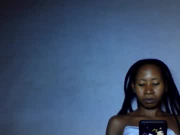 Elina981 Chaturbate stream image from January 28, 2026